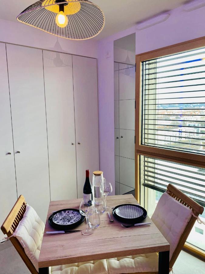 Studio Bel Mod Mont D'Or - Belvedere Moderne Λυών Εξωτερικό φωτογραφία